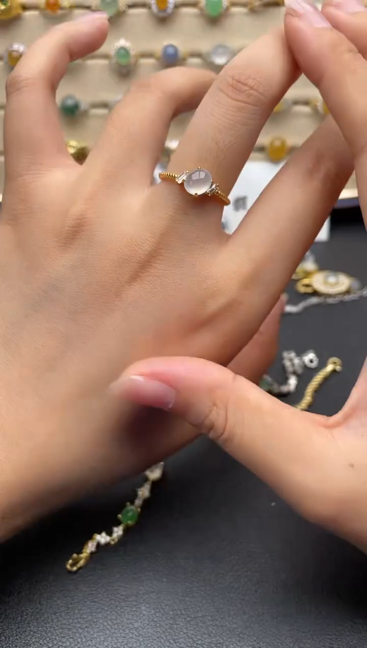 银S925镶嵌戒指翡翠一物一证一礼盒