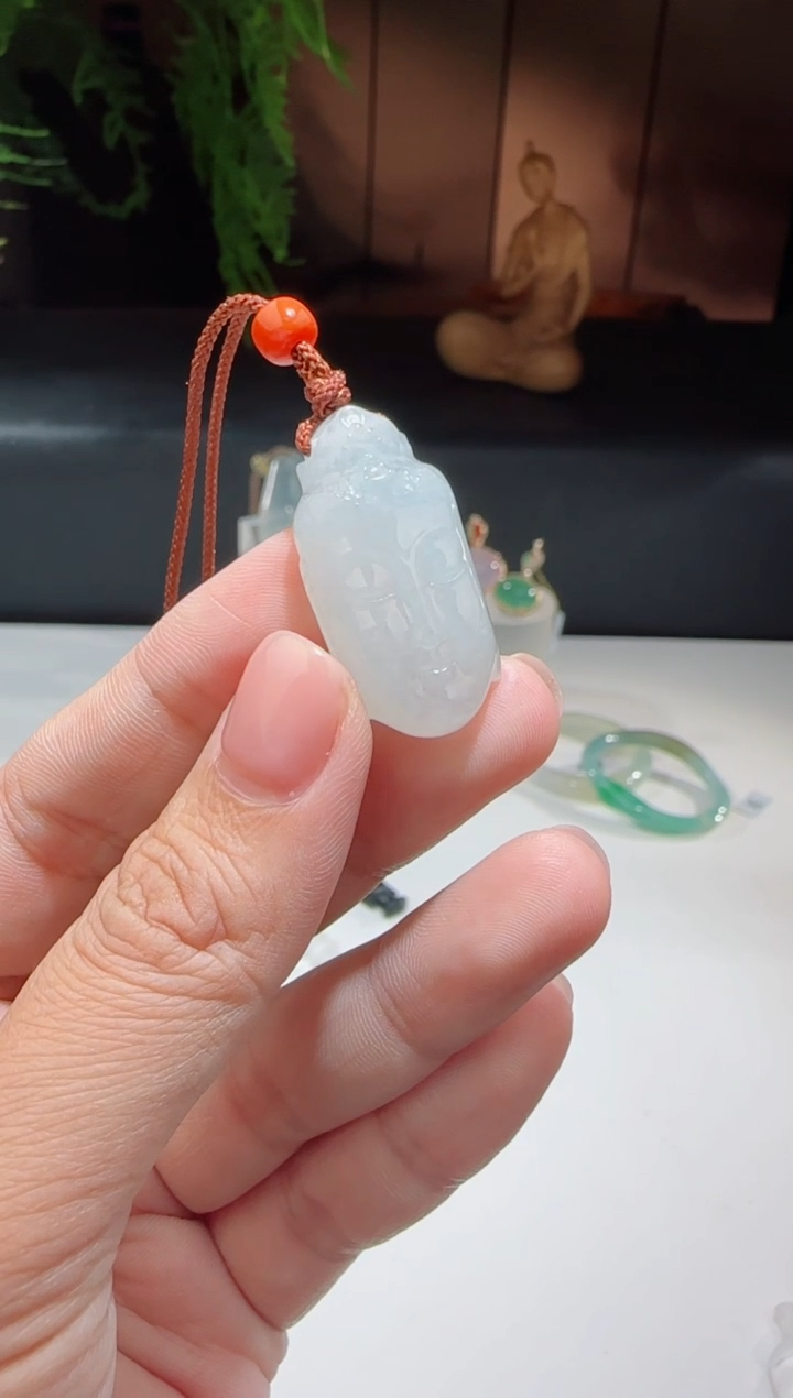 未镶嵌挂件翡翠自在佛造像 洋