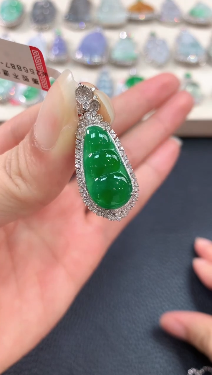 【闪购商品】翡翠吊坠(不含链)18K金镶嵌n66     