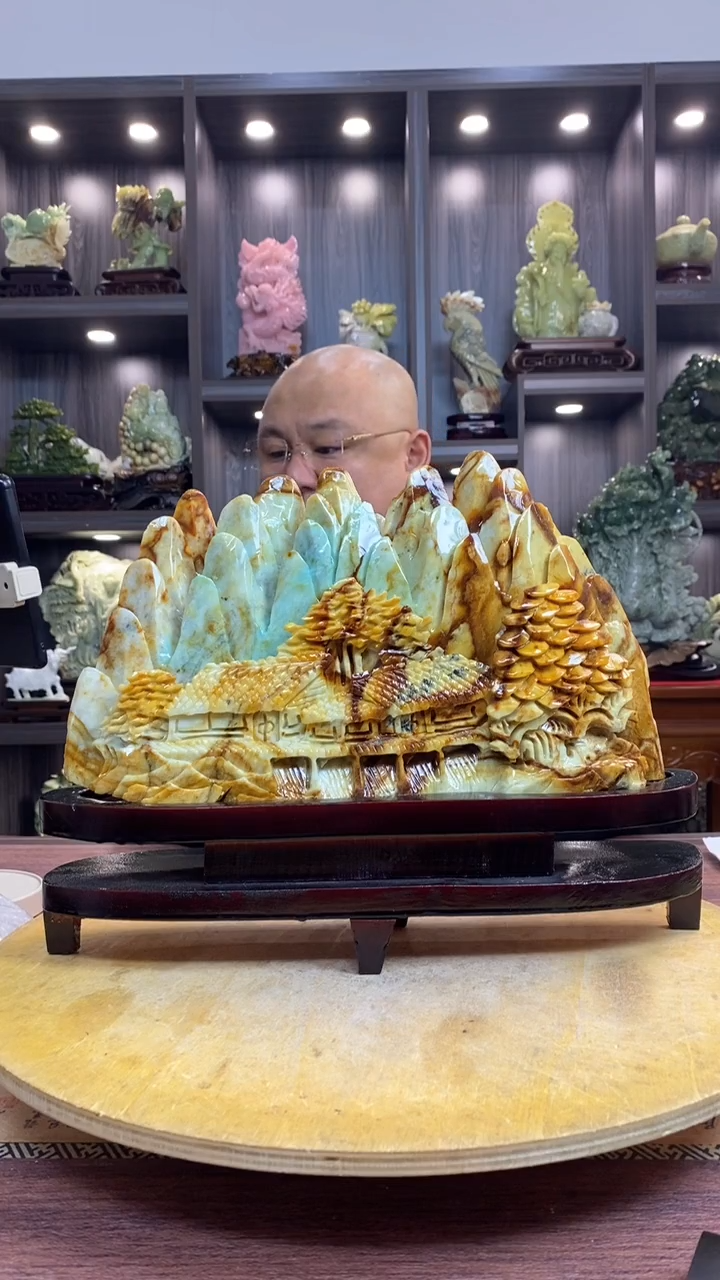 玉T****u玉岫岩料手工雕刻摆件居家装饰送礼一物一图