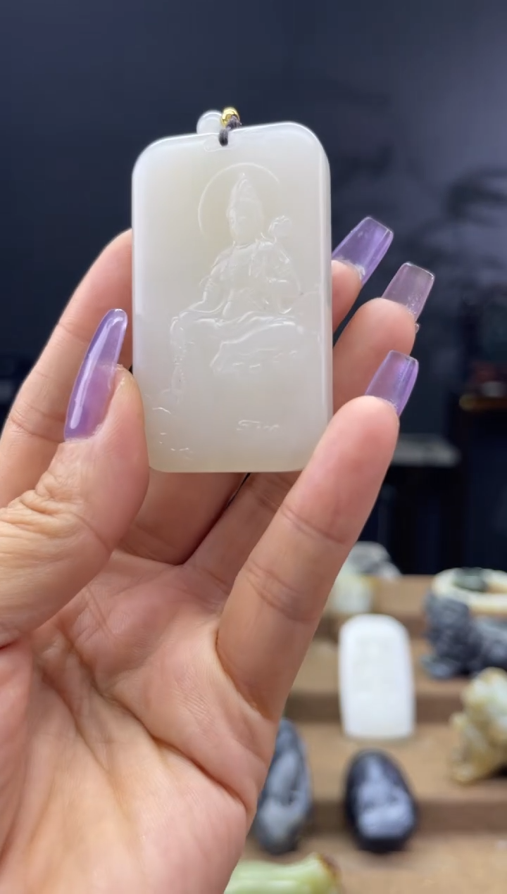 颈饰未镶嵌和田玉1