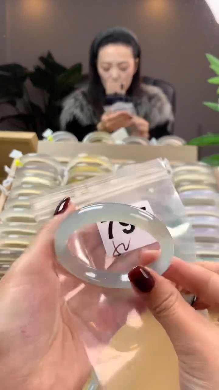 【闪购商品】玛瑙/玉髓手镯未镶嵌797