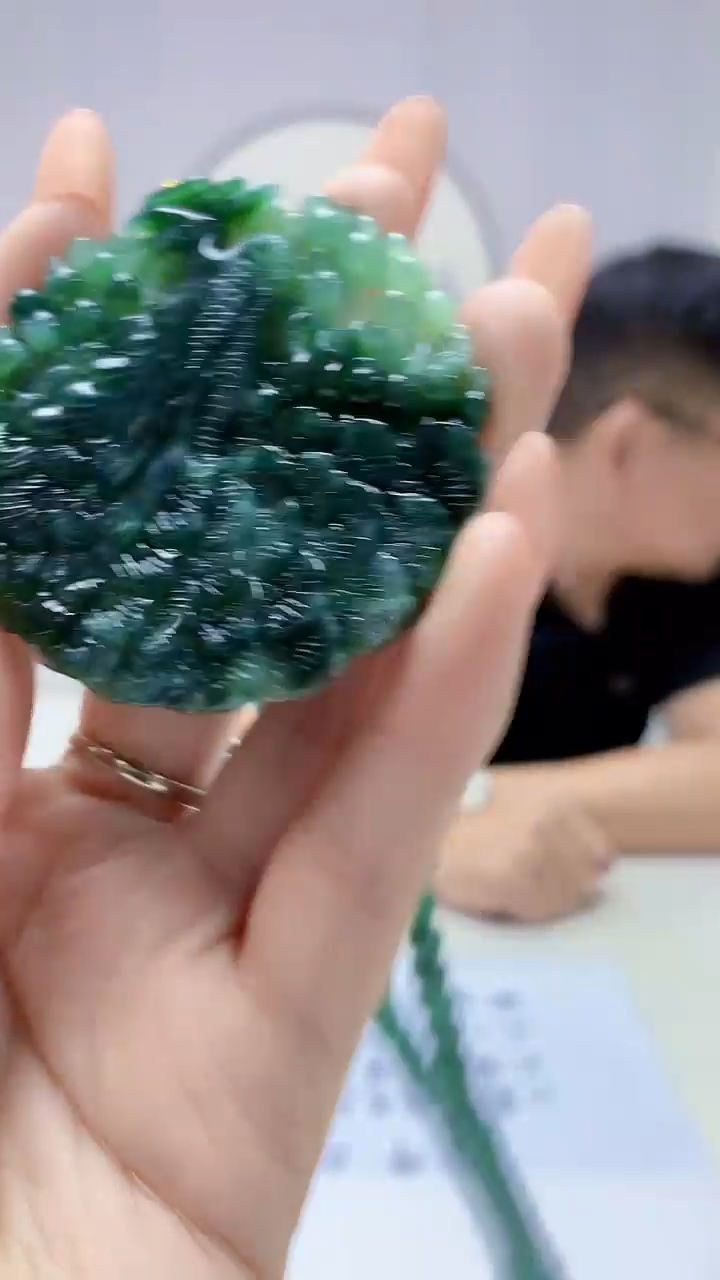 【闪购商品】定制翡翠未镶嵌5152DD-毛货挂件86