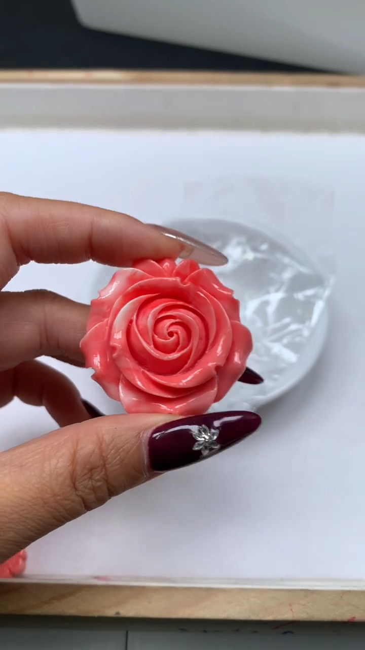 未镶嵌散珠拼合珍珠（马贝珠）E203 女皇贝大玫瑰花36*15mm1个10元