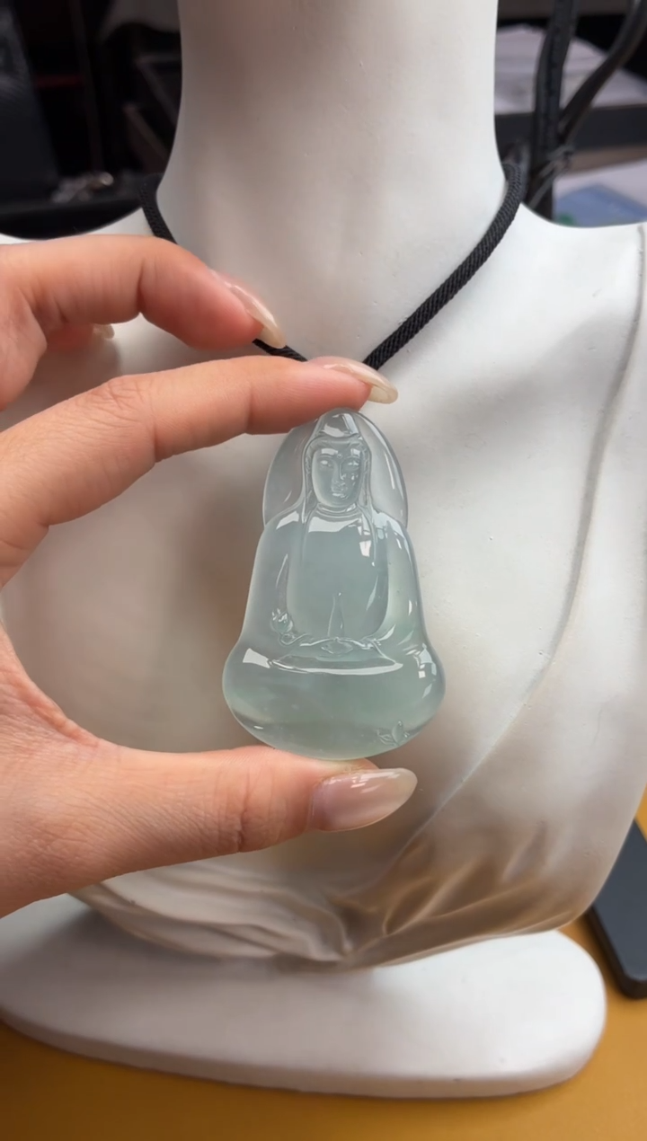 吊坠(不含链)未镶嵌翡翠50 素衣 61.4 38.7 5.6