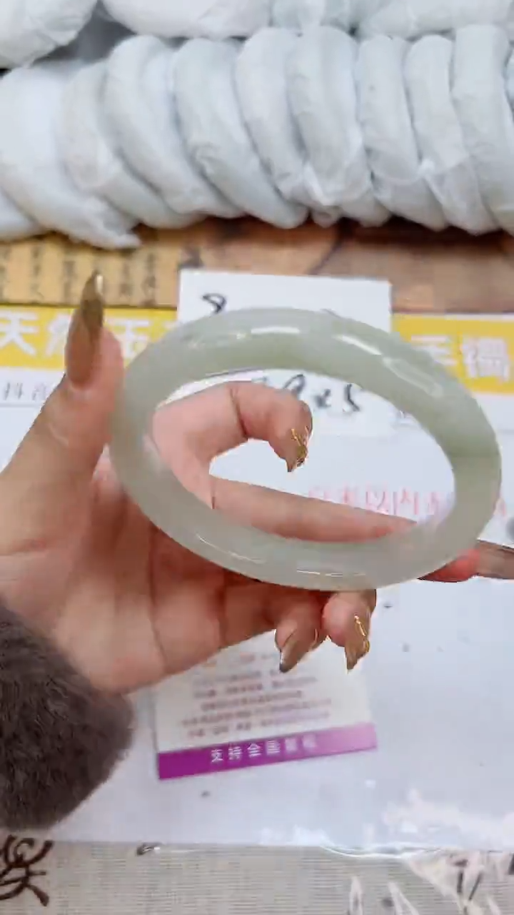 【闪购商品】石英质玉手镯未镶嵌K162-62.8