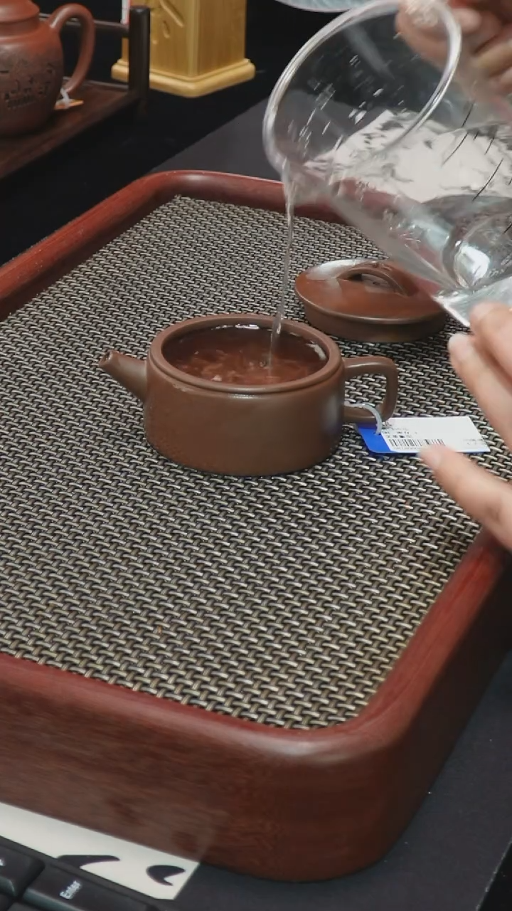 宜兴手工原矿紫砂