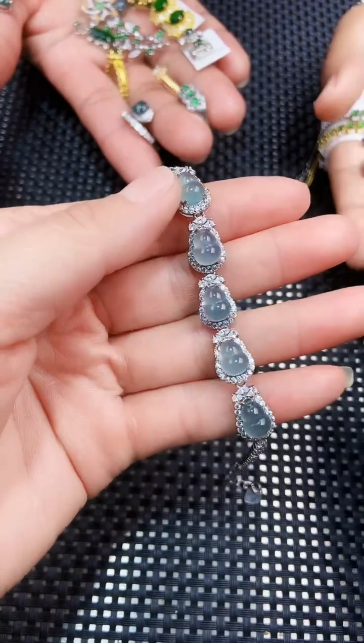 【闪购商品】翡翠手链未镶嵌111111111