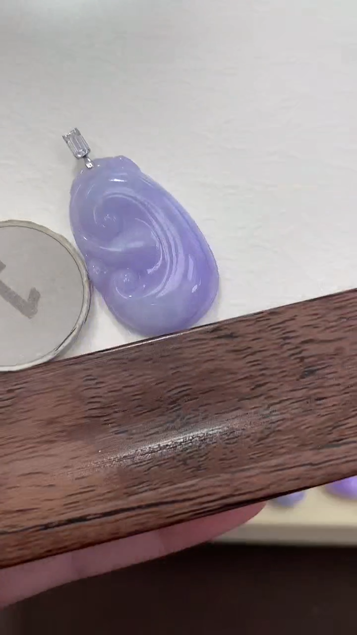 颈饰18K金镶嵌翡翠天然缅甸a货翡翠(多样性发其一