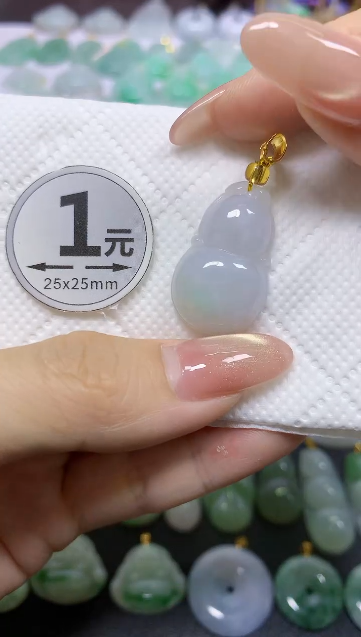 颈饰未镶嵌翡翠天然翡翠A货