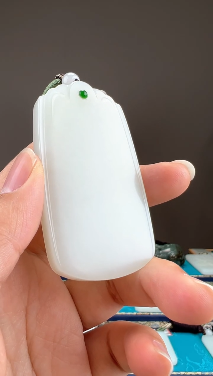 【闪购商品】和田玉颈饰未镶嵌1