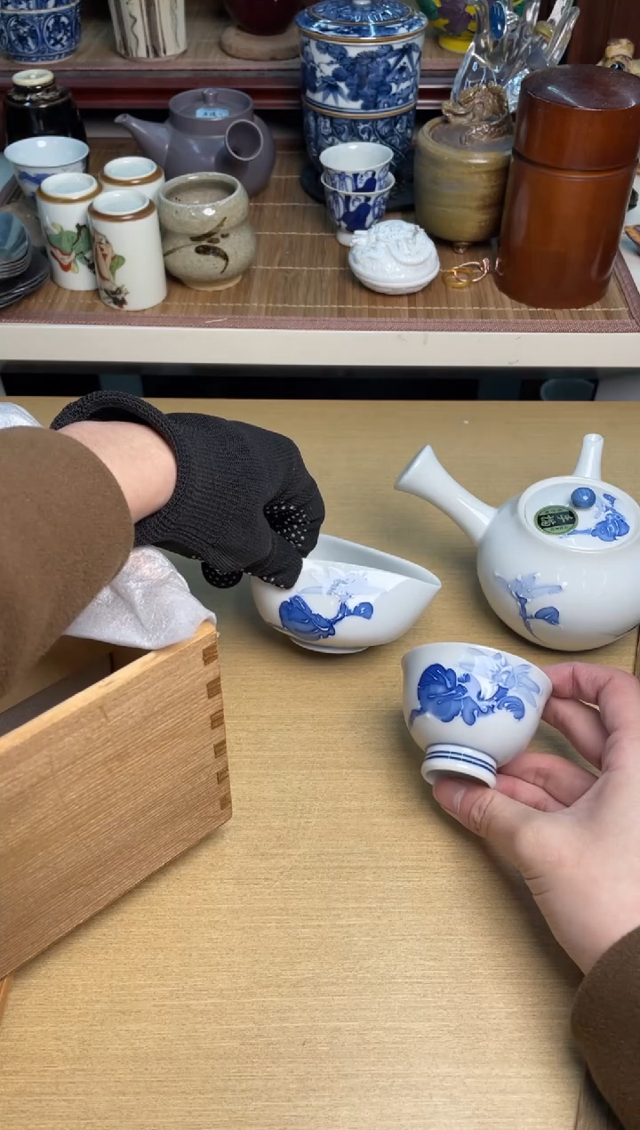 146号1公道1壶5杯111直播专用链接