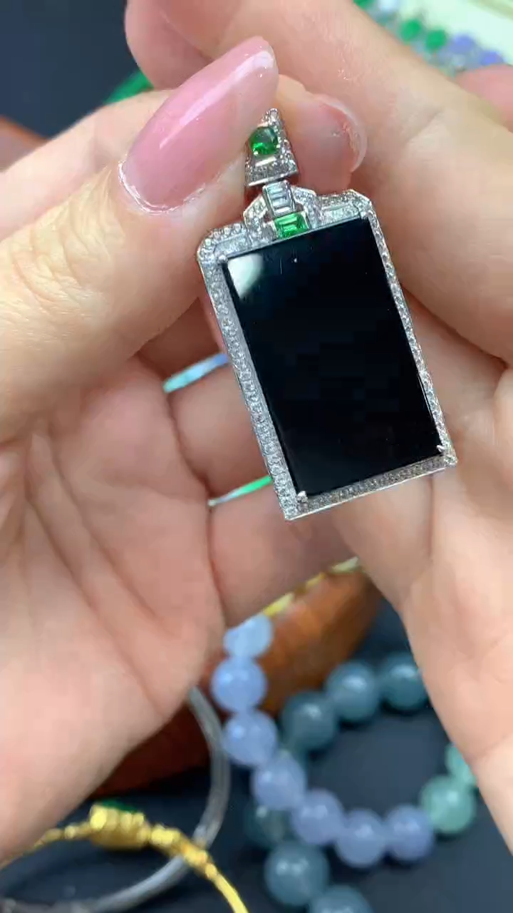 【闪购商品】翡翠颈饰未镶嵌11-天然翡翠