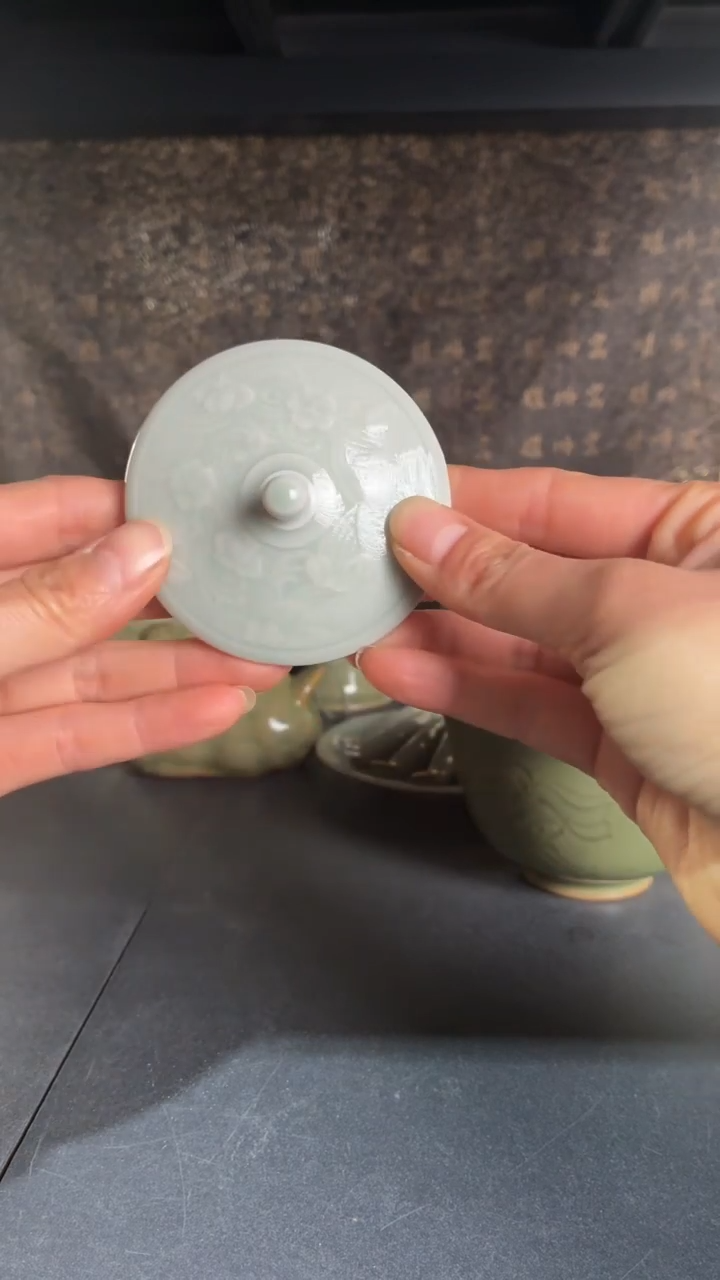 耀州窑仰山天青落花流水盖子