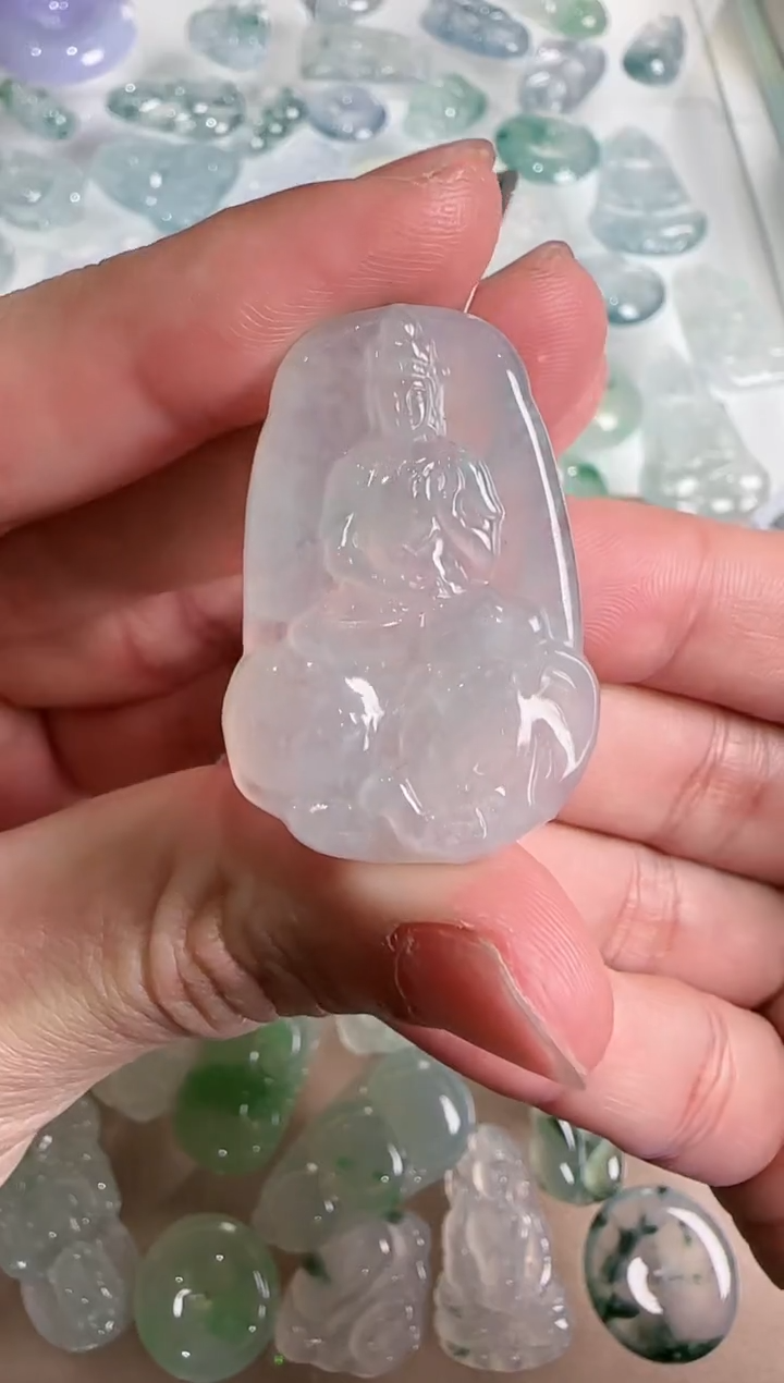 【闪购商品】翡翠吊坠(不含链)未镶嵌··