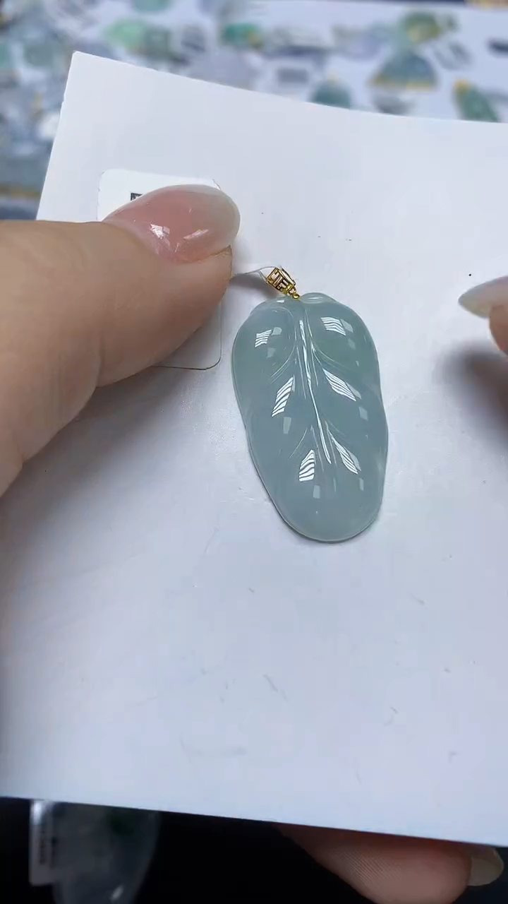 翡翠18K金镶嵌颈饰天然缅甸翡翠A货