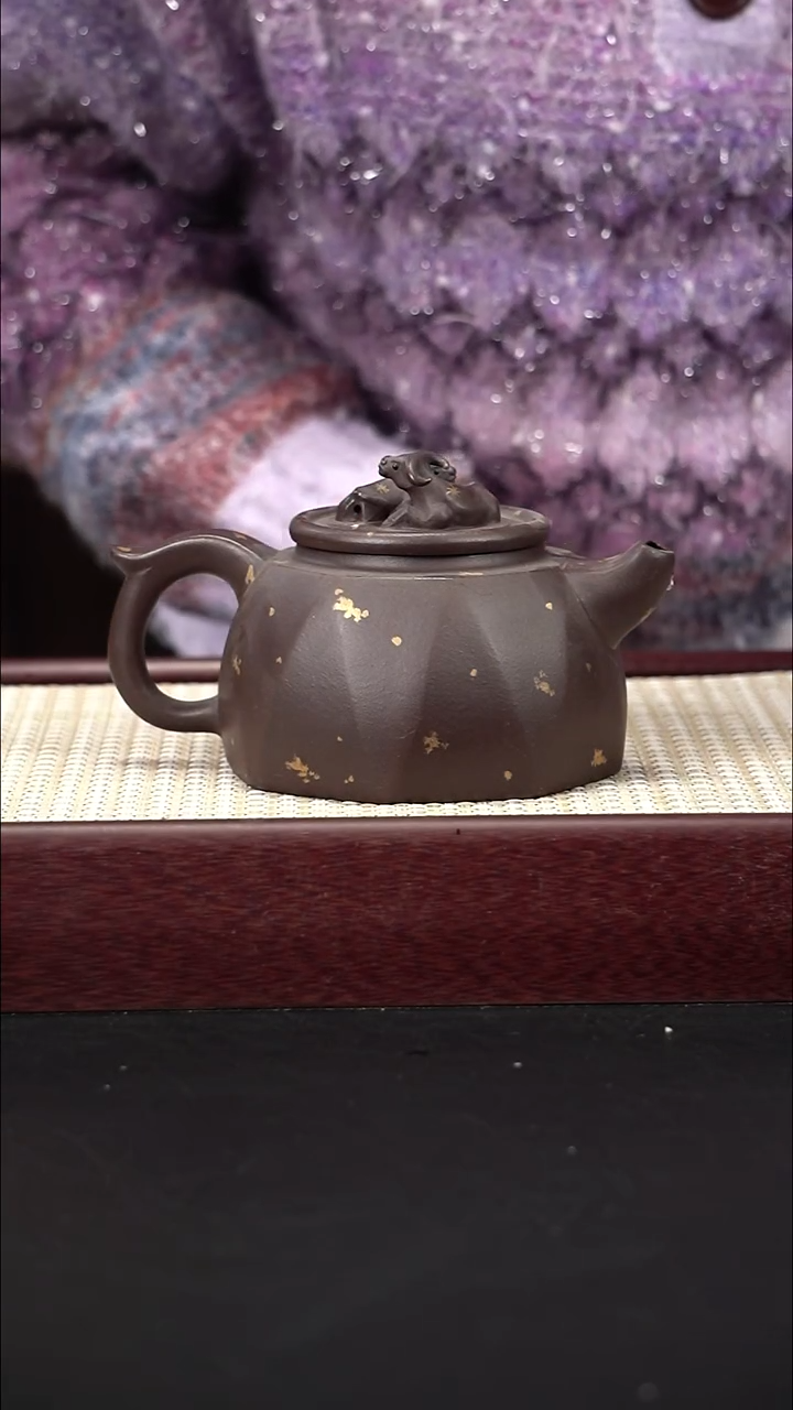 茶壶紫砂洒金 牛转乾坤 