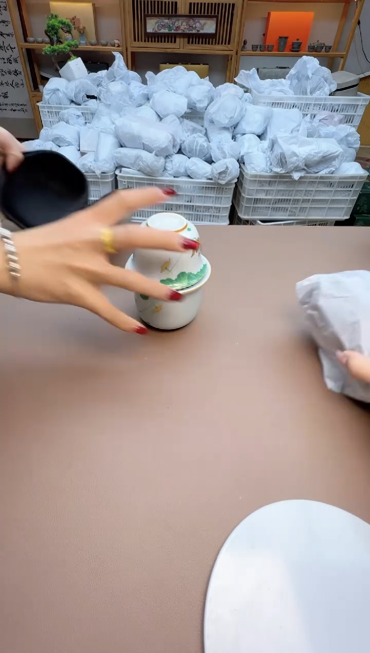 【闪购商品】摆件瓷制品S1111111111111