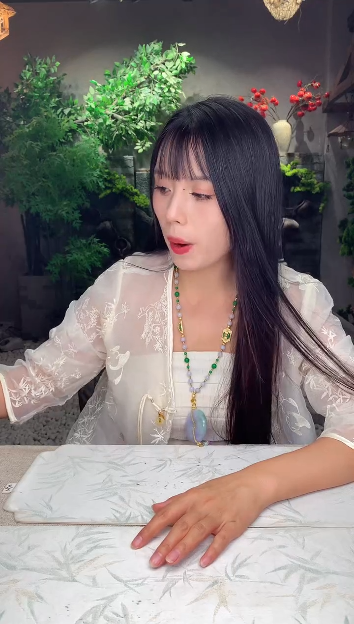 未镶嵌定制翡翠富***?天然翡翠（拍一发一)