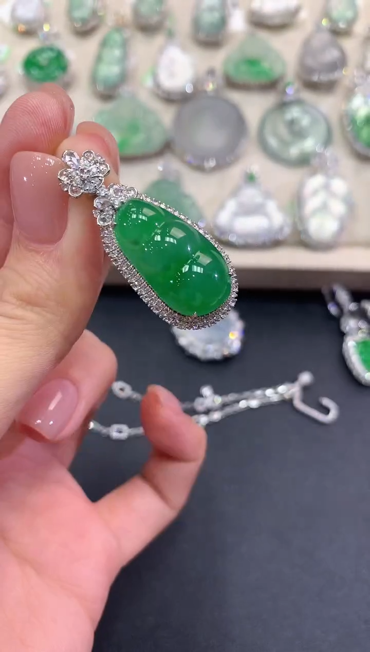 【闪购商品】翡翠吊坠(不含链)18K金镶嵌q120