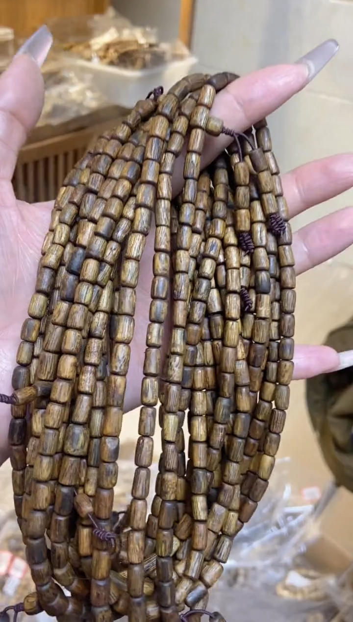 手串沉香海南红金猊随型长串多样性发其一