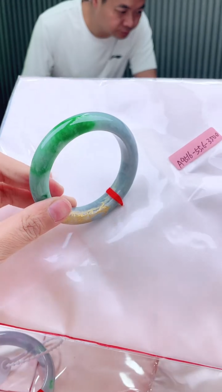 未镶嵌手镯翡翠111