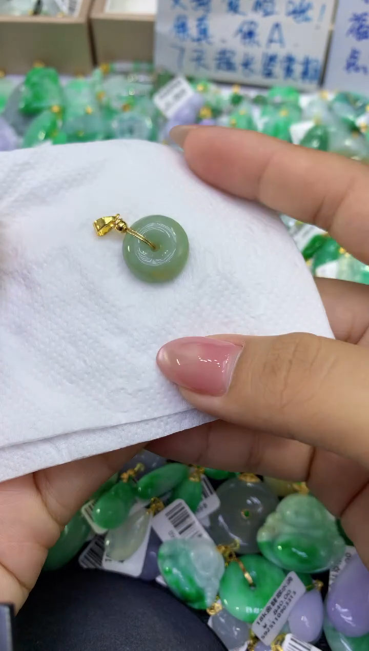 颈饰未镶嵌翡翠天然缅甸A货翡翠
