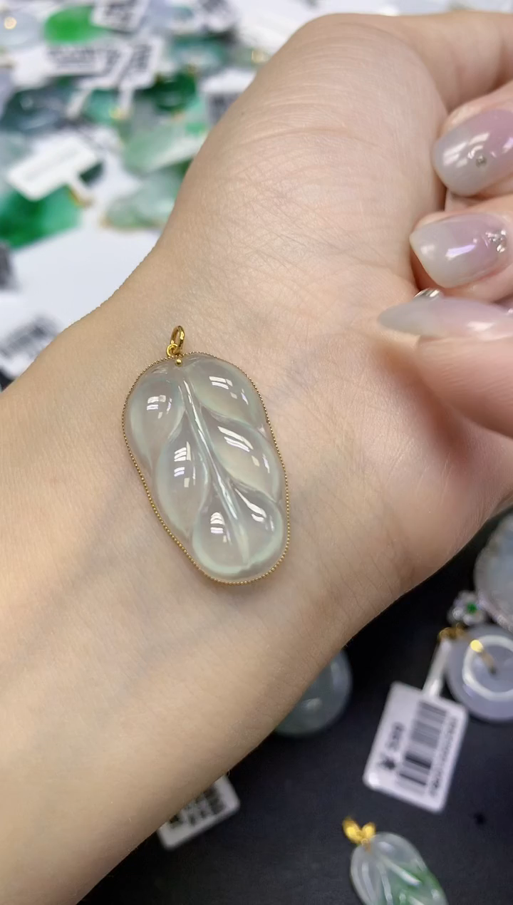 颈饰18K金镶嵌翡翠天然缅甸翡翠A货百元以上9元证书费自理