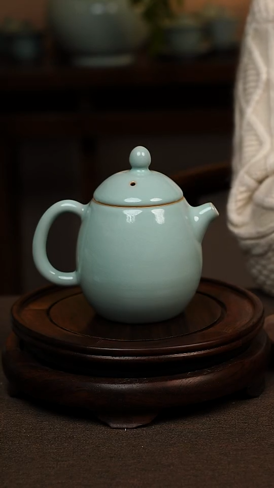 瓷片天青色全手工龙蛋壶380ml微瑕不带礼盒