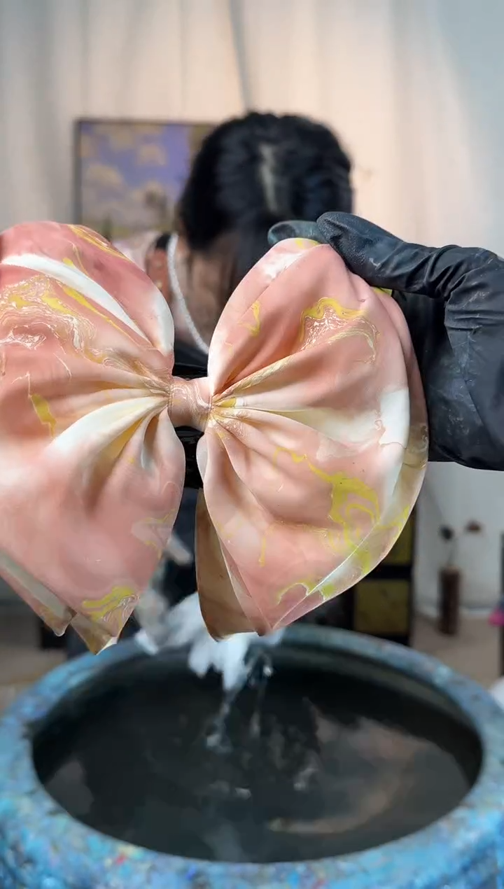 117桃之夭夭三层蝴蝶抓夹