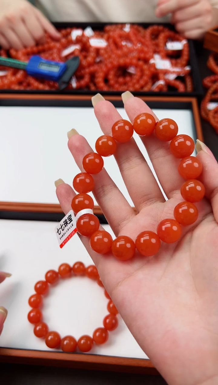 【闪购商品】南红玛瑙手串未镶嵌滴水洞亮光高品13+一条