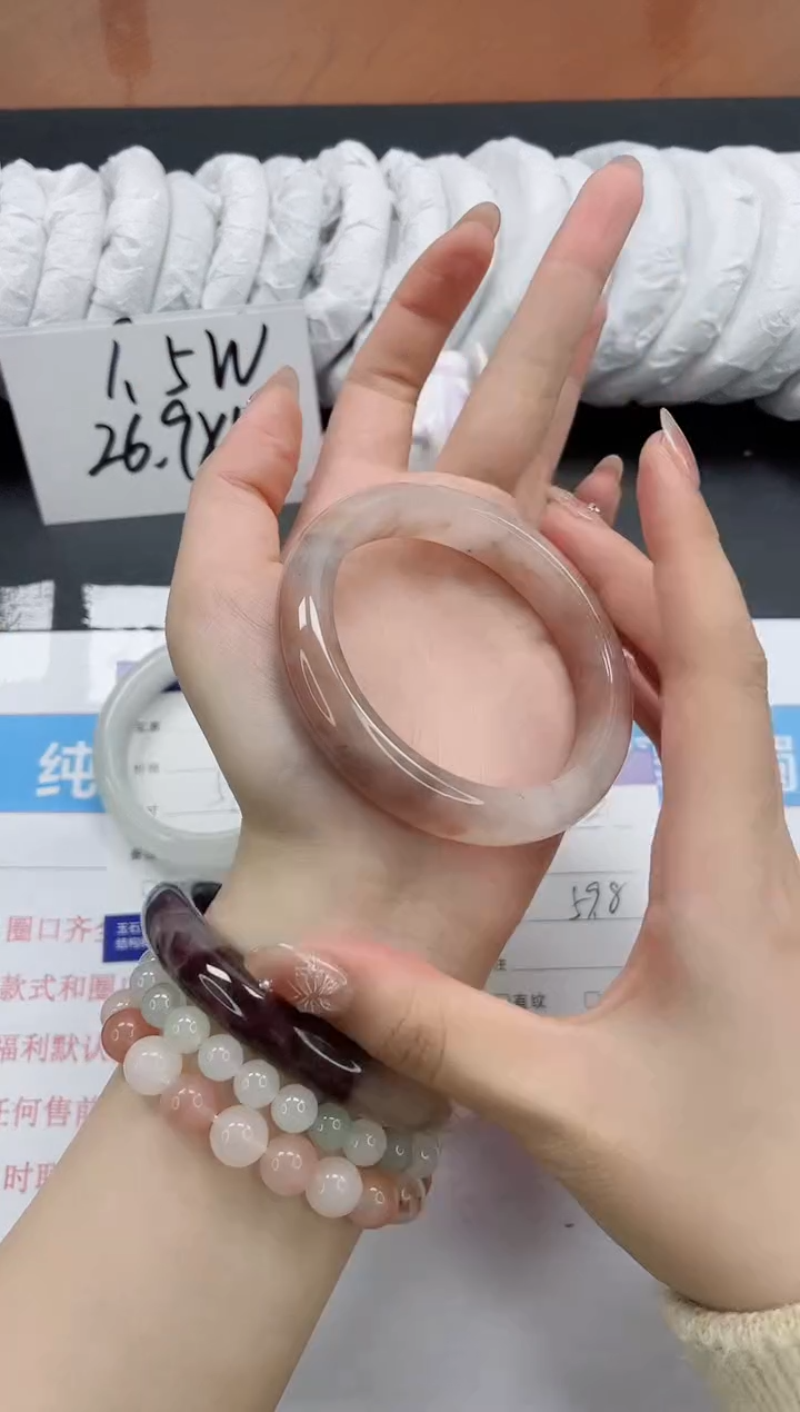 【闪购商品】石英质玉手镯未镶嵌k32-59.8