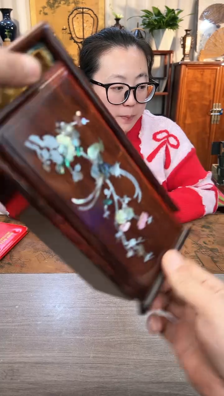 【闪购商品】红酸枝木类成套家具大红酸枝嵌螺钿前程似锦22