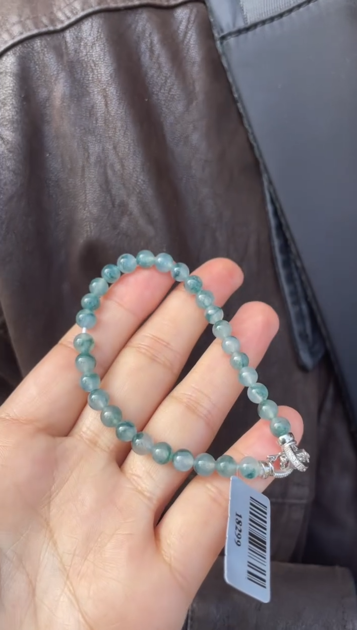 未镶嵌手链翡翠高品质性价比飘花手串