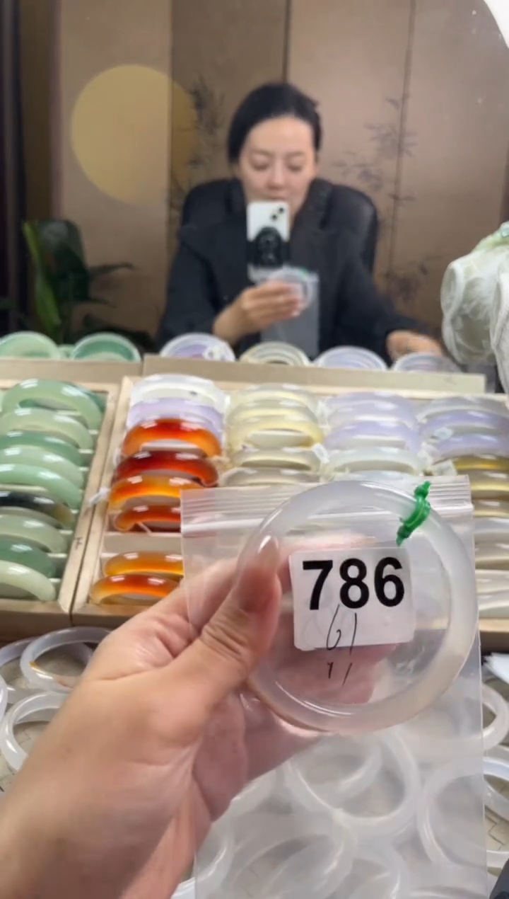 手镯玛瑙/玉髓未镶嵌786