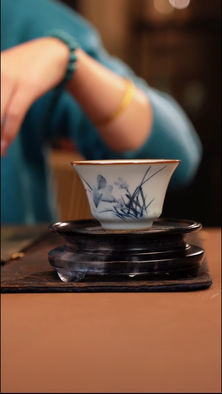 福利价 气窑 月影白兰花马蹄杯 惜缘底款