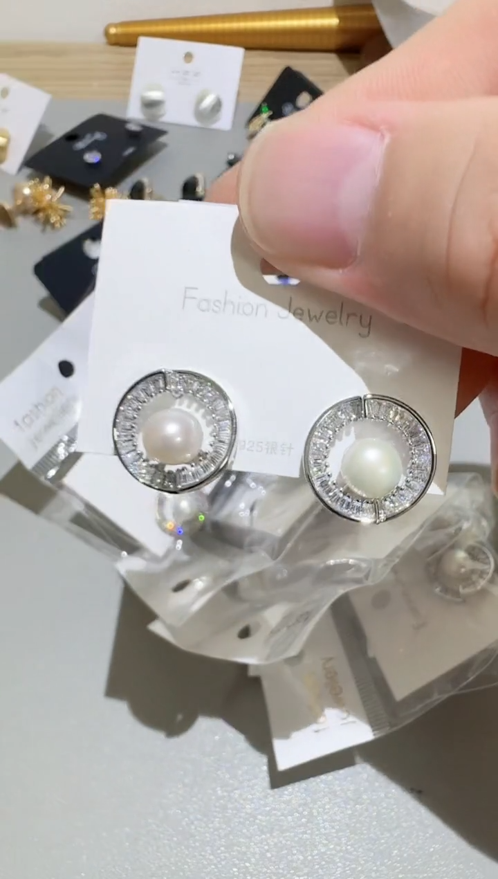 未镶嵌淡水珍珠耳饰B68