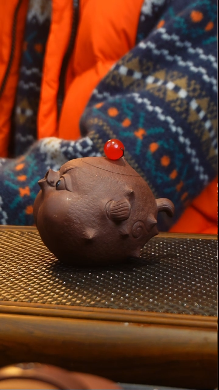 【闪购商品】45河豚手抓壶精工薄胎容量175