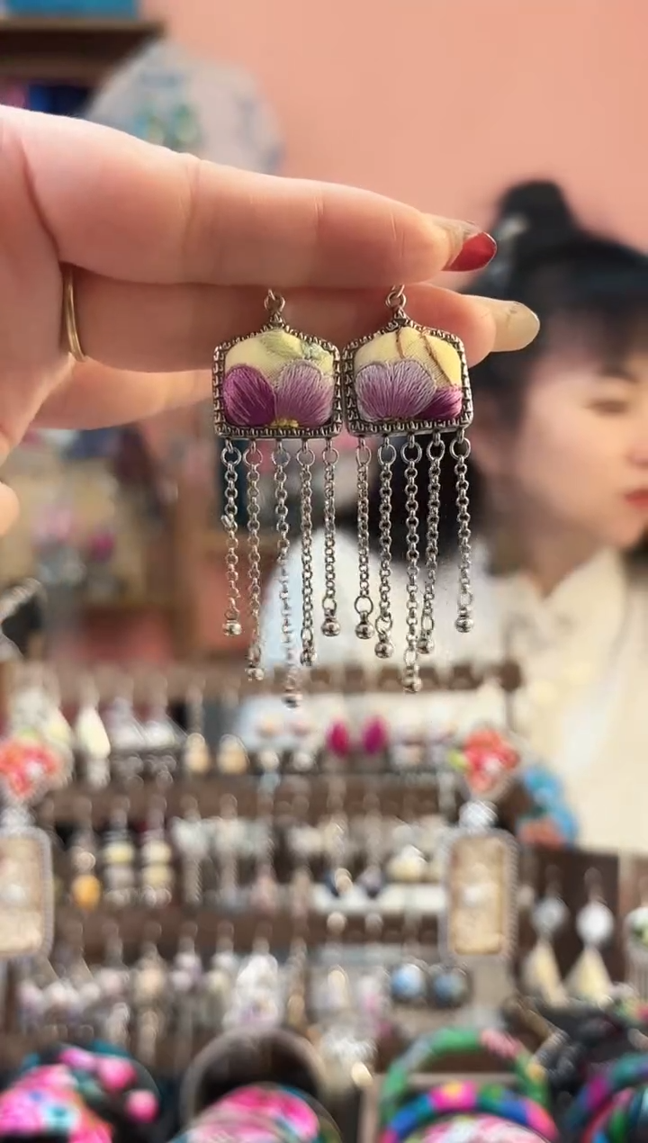织绣艺枝独绣手工饰品137