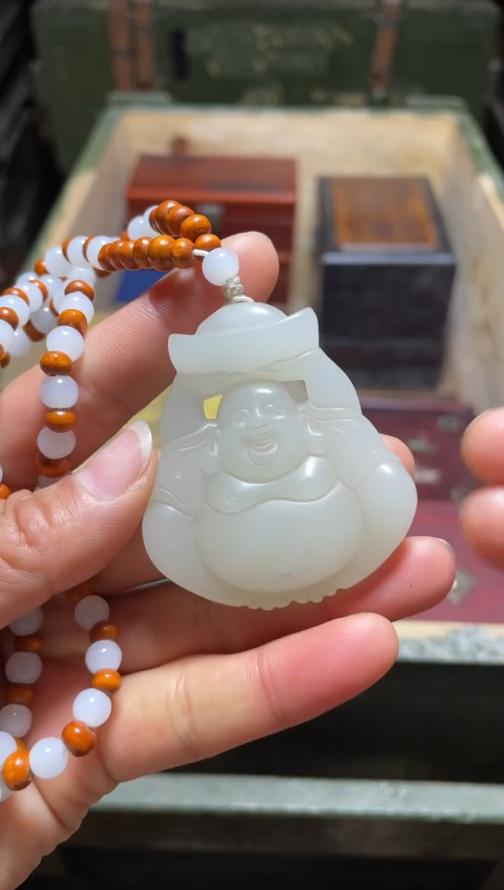 【闪购商品】镂空弥勒佛1件带链子