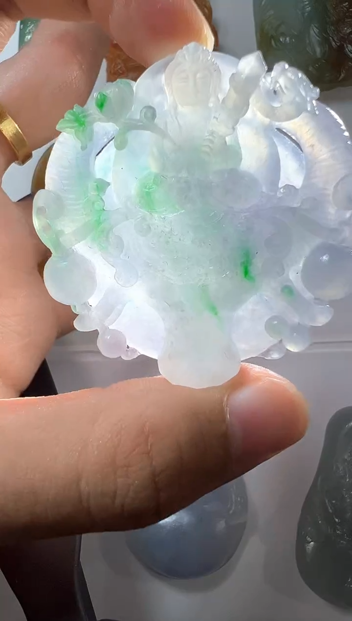 未镶嵌定制翡翠挂件