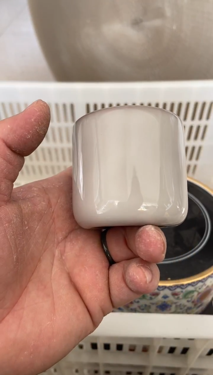 杯无运费险有瑕疵的摄影的产品有使用过的痕迹有点脏介意勿拍