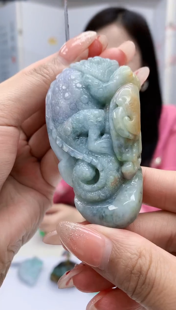 【闪购商品】定制翡翠未镶嵌4852MM-毛货挂件96