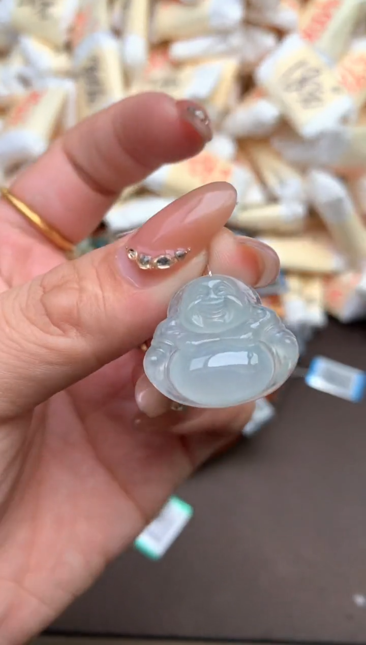 【闪购商品】翡翠未镶嵌颈饰—