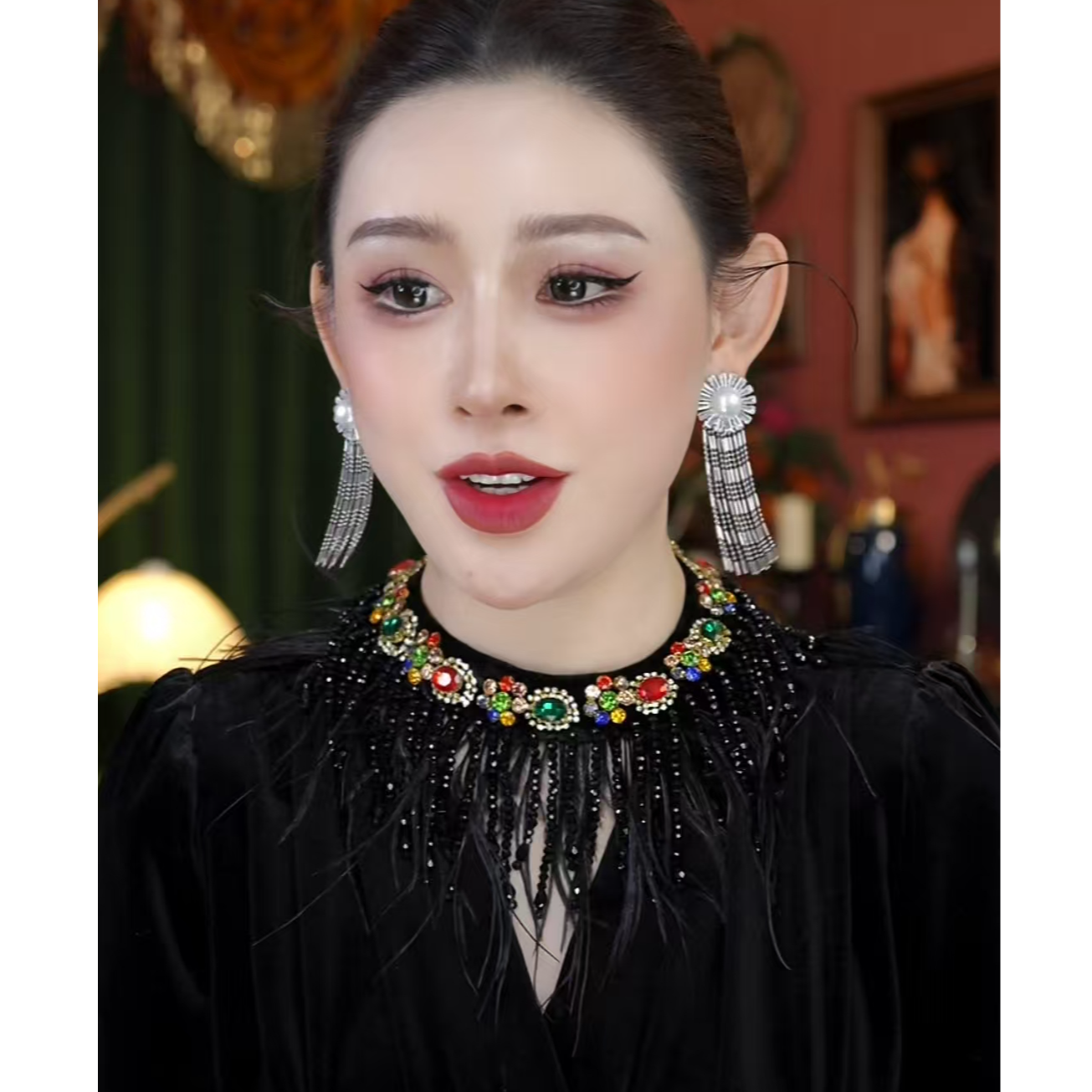 轻奢高级七彩之羽水钻毛毛气质女人灵动流苏假领子WW050