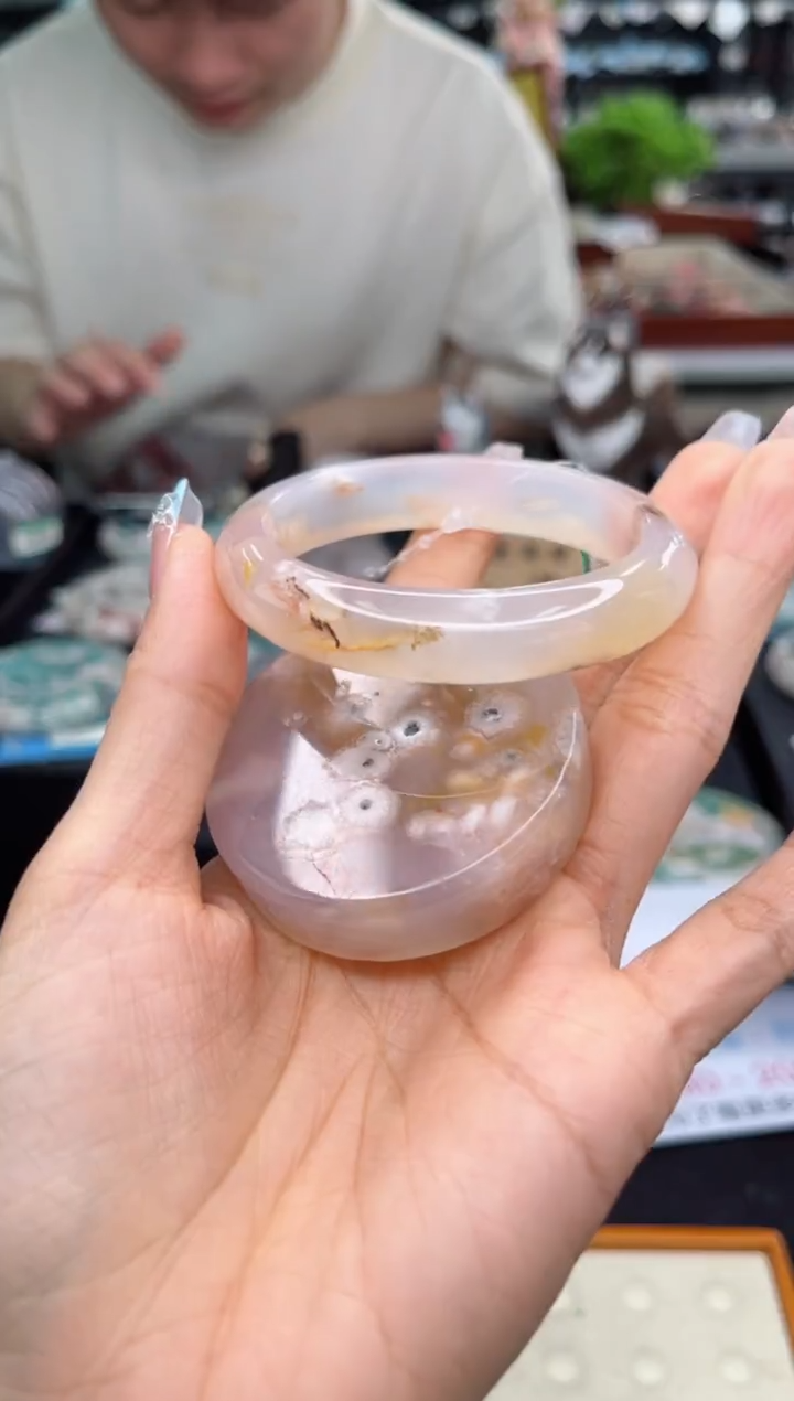 【闪购商品】石英质玉手镯未镶嵌54圈口（赠品镯心）3515671