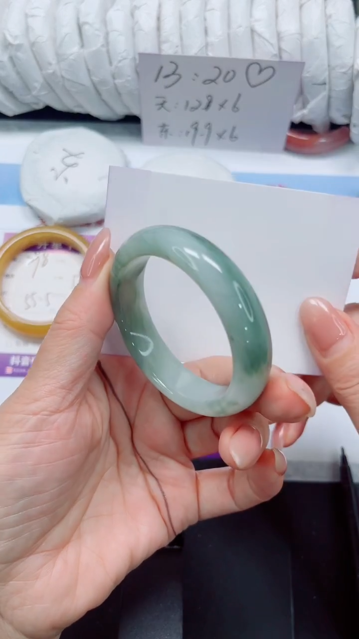 未镶嵌手镯石英质玉299-50
