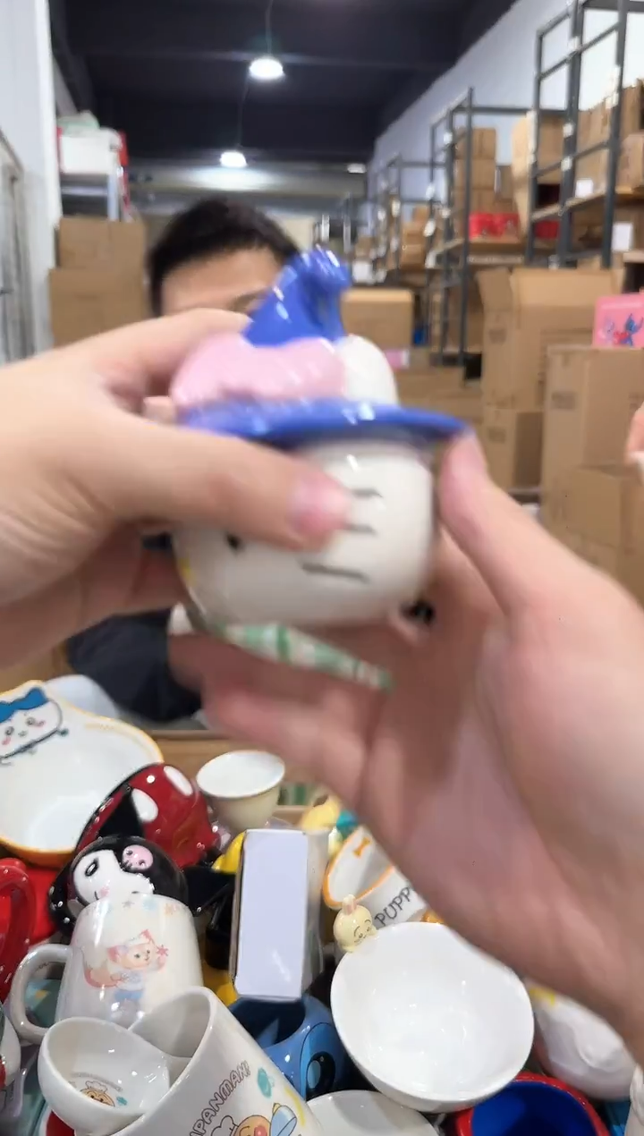 瓷片魔法kt猫花插摆件