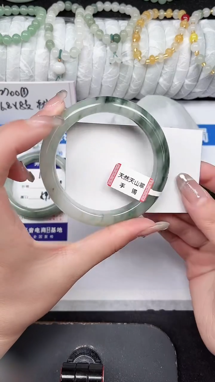 未镶嵌手镯石英质玉107-59/60