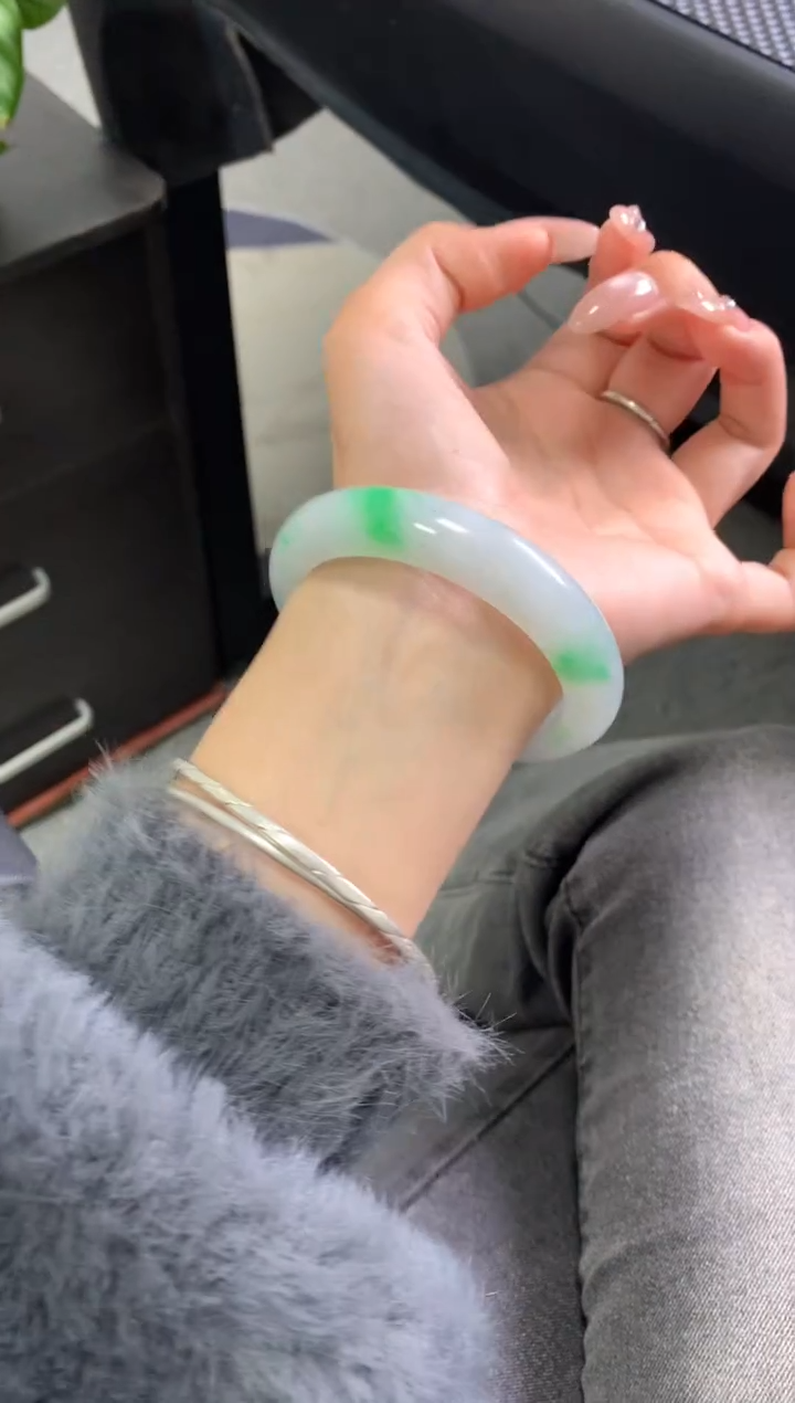 【闪购商品】翡翠手镯未镶嵌手镯